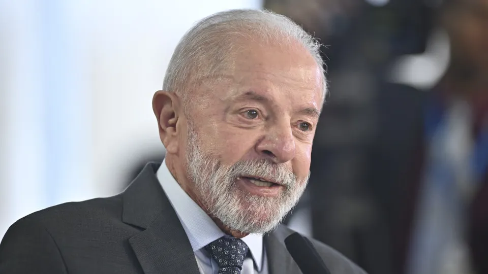 Lula orienta seus aliados a enfrentarem o centrão após decepções na base governamental