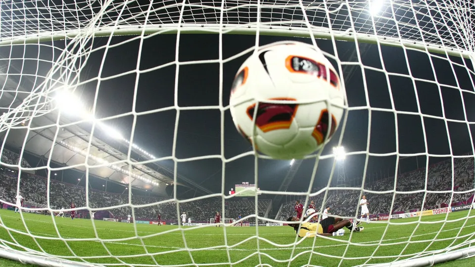 Atlético-GO e CRB buscam se reerguer na estreia da 15ª rodada da Série B