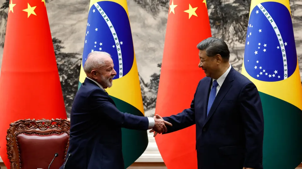 China confirma que Xi irá ausentar-se da cúpula reduzida do Brics no Rio de Janeiro.