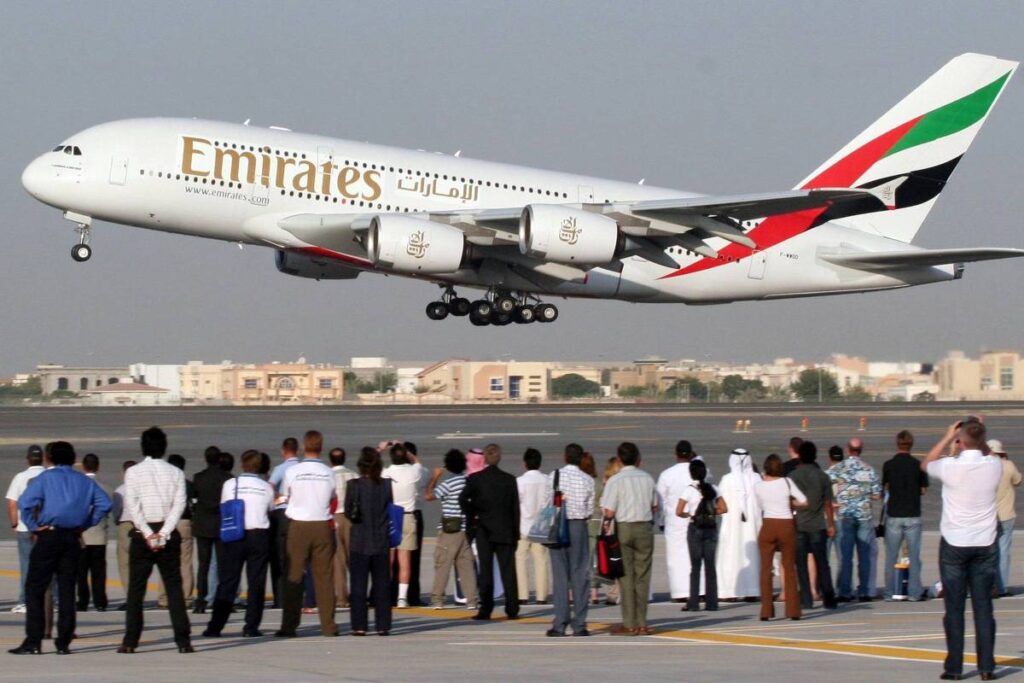Datafolha: Emirates é a principal companhia aérea internacional - 25/06/2025 - Setor de Turismo