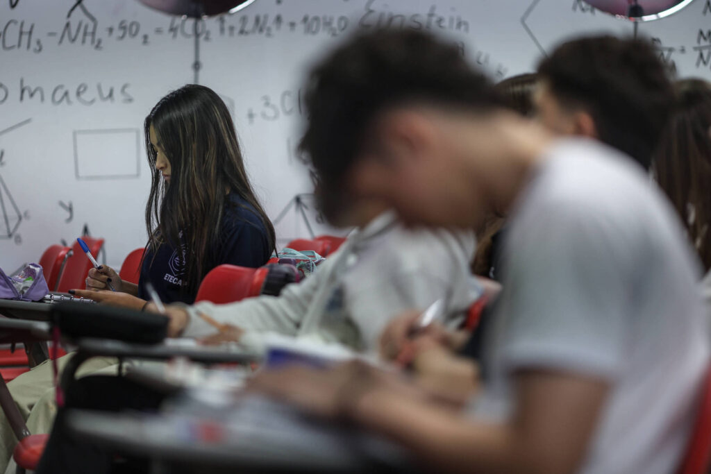 Enem: Descubra os temas mais comuns nas provas - 24/06/2025 - Educação