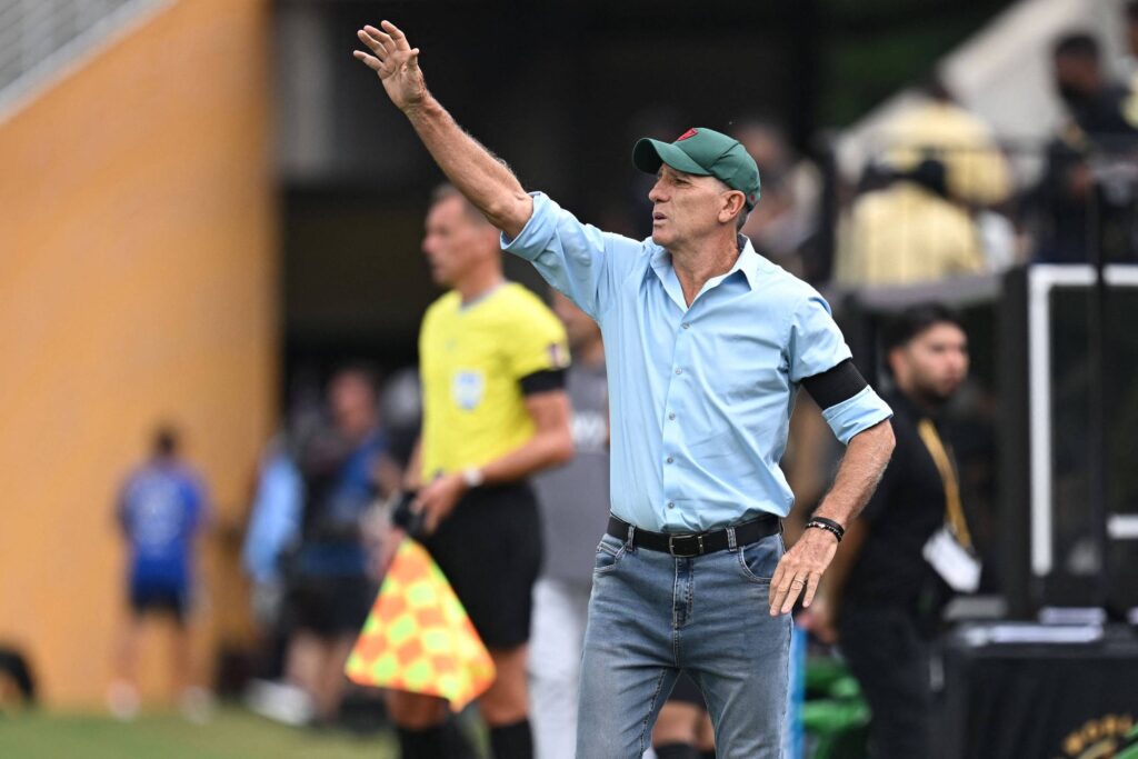 Renato Gaúcho elogia a postura do Fluminense - 04/07/2025 - Esportes