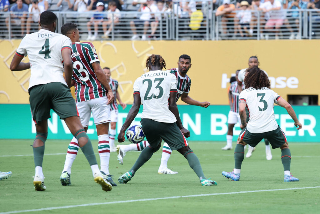 Renato Gaúcho identifica pênalti a favor do Fluminense contra o Chelsea - 08/07/2025 - Esportes