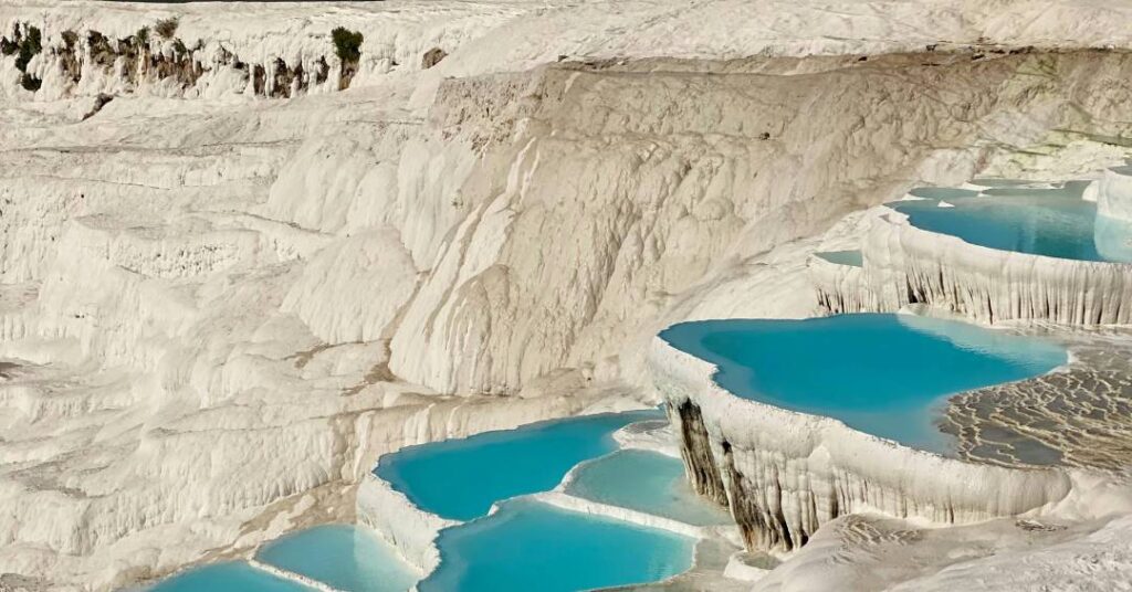 Turquia: descubra as fontes termais onde Cleópatra costumava se banhar, em Pamukkale